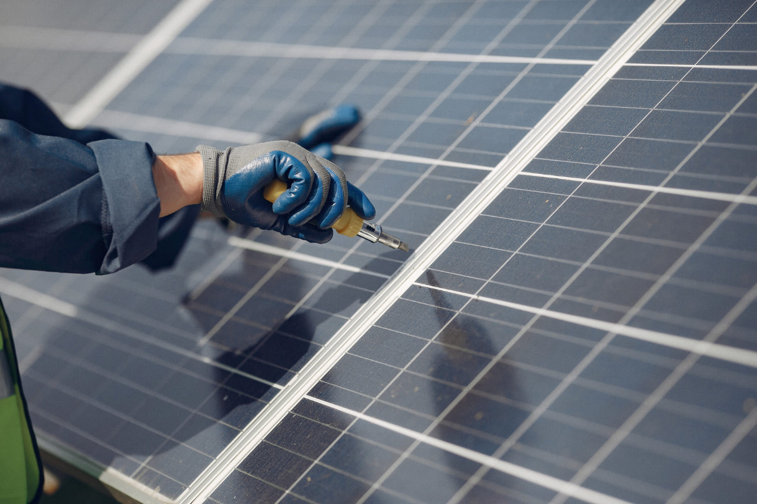 Solcellepanel for næringseiendommer – en smart og bærekraftig investering